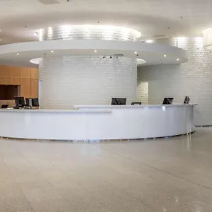 Hotell Hilton Helsinki Airport ****
