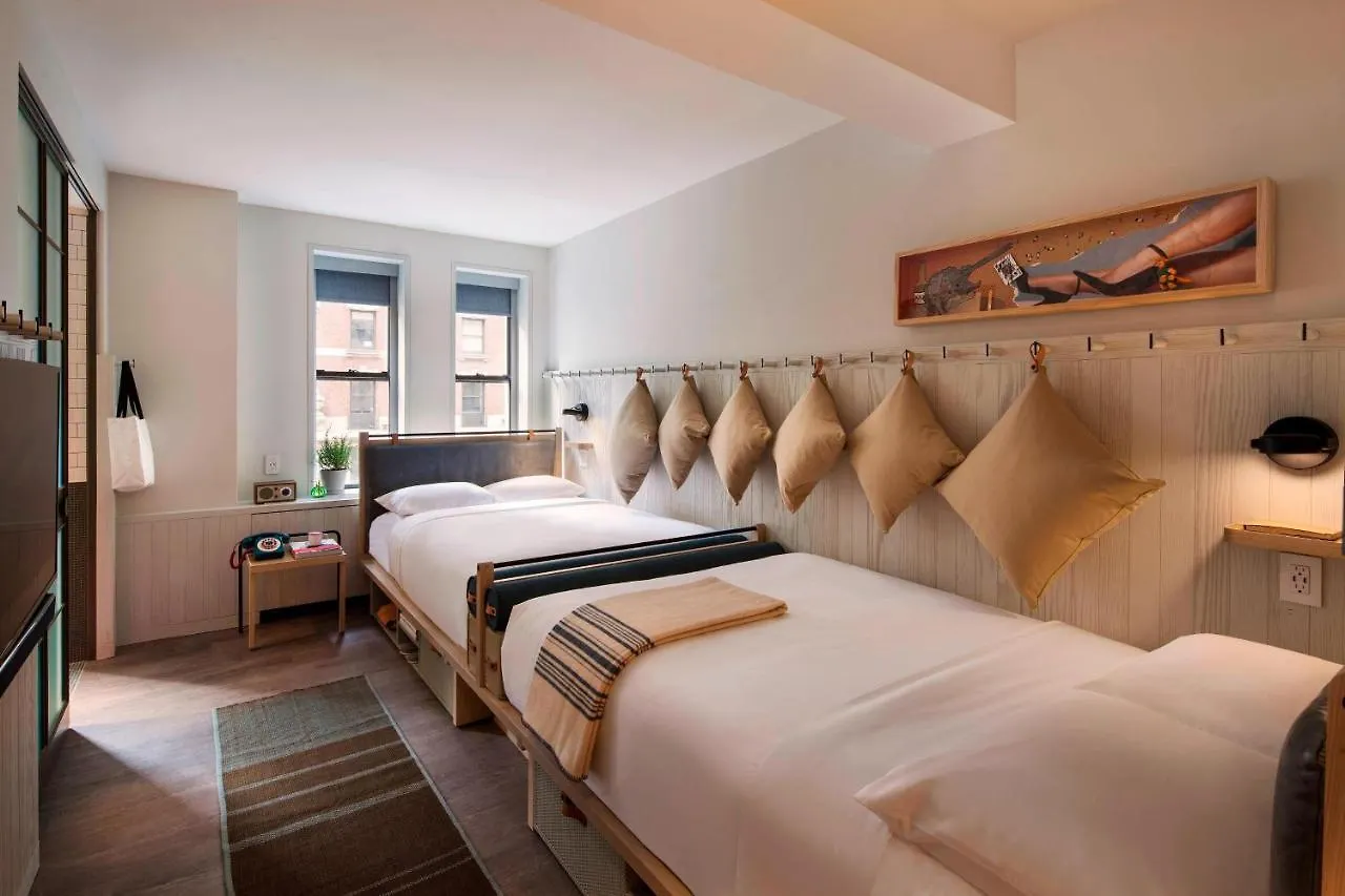 Moxy Nyc Times Square Hotel New York