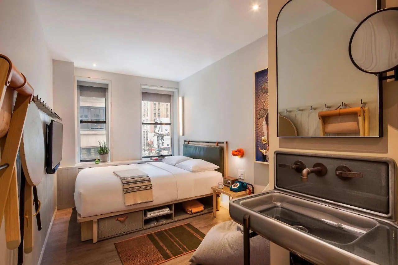 Moxy Nyc Times Square Hotel New York
