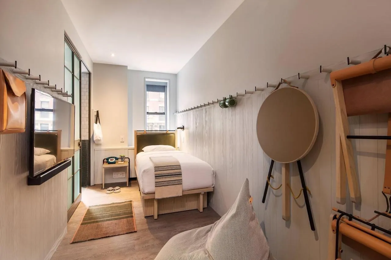 Отель Moxy Nyc Times Square Нью-Йорк