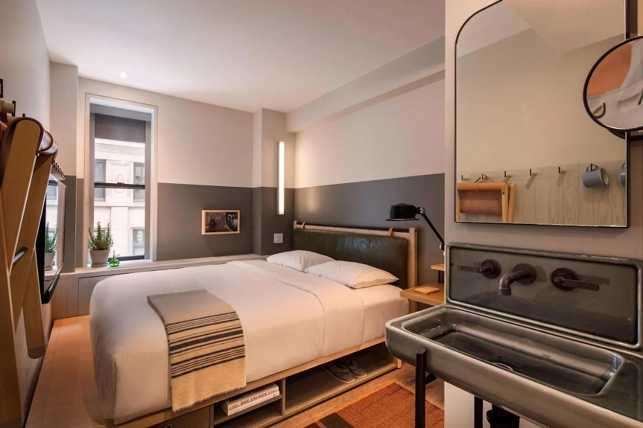 Moxy Nyc Times Square Hotel New York