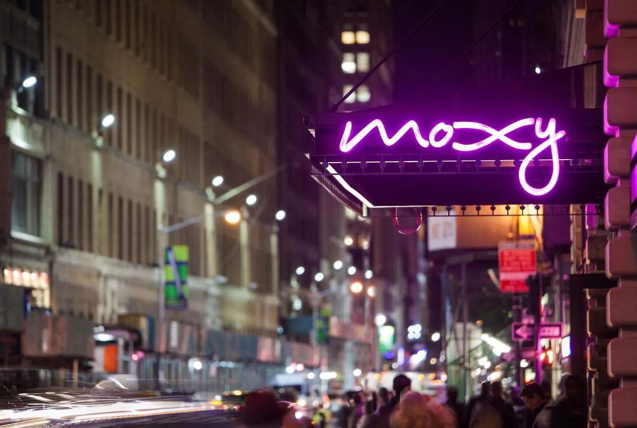 Moxy Nyc Times Square Hotel New York