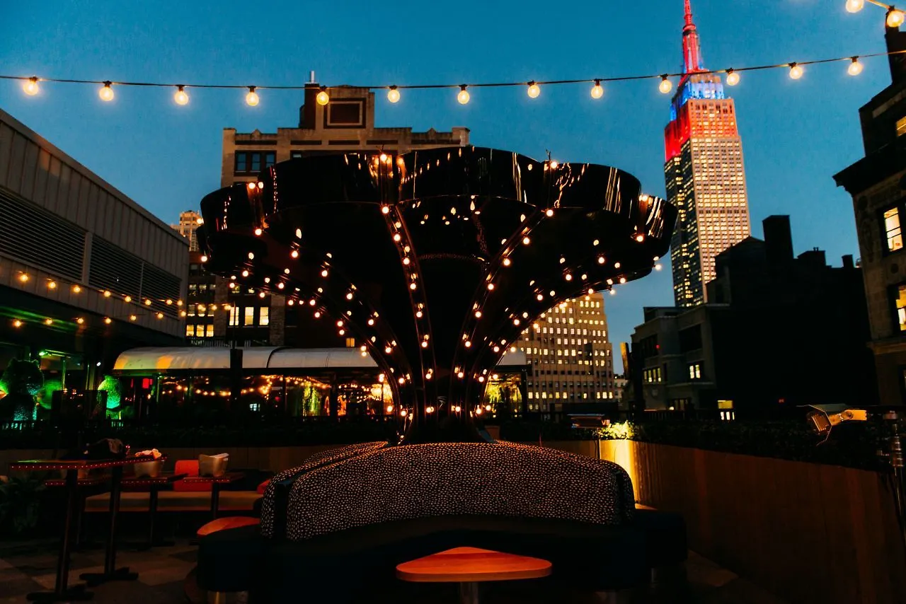 ****  Отель Moxy Nyc Times Square Нью-Йорк США