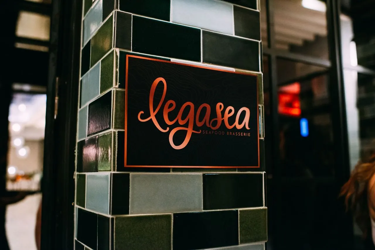 Отель Moxy Nyc Times Square Нью-Йорк